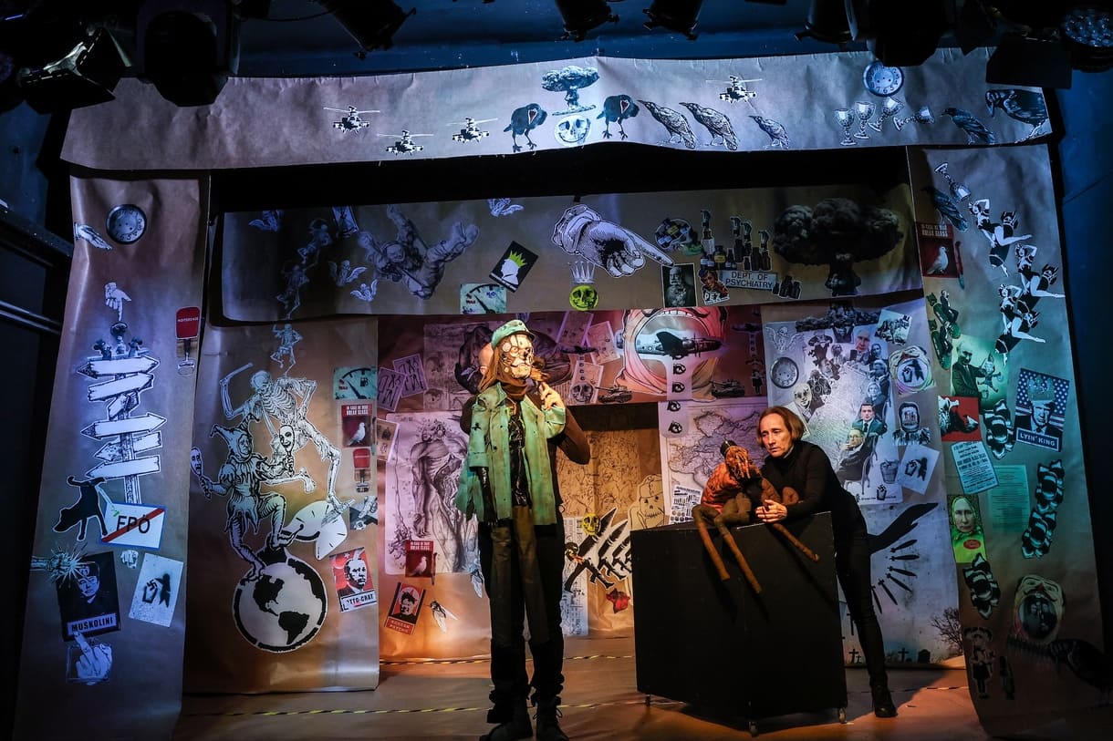 Szenenfoto aus dem Figurentheaterstück 