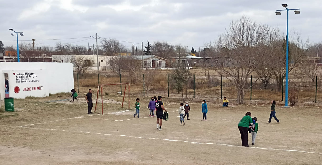 In Ciudad Acuña finden junge Menschen im von Jugend Eine Welt geförderten Sozialzentrum einen sicheren Ort, an dem sie spielen, trainieren, lernen und Gemeinschaft erleben können.