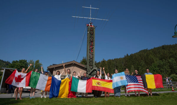 Erste internationale Teilnehmer:innen des YOTA-Camps - Jugendlche Amateurfunker:innen