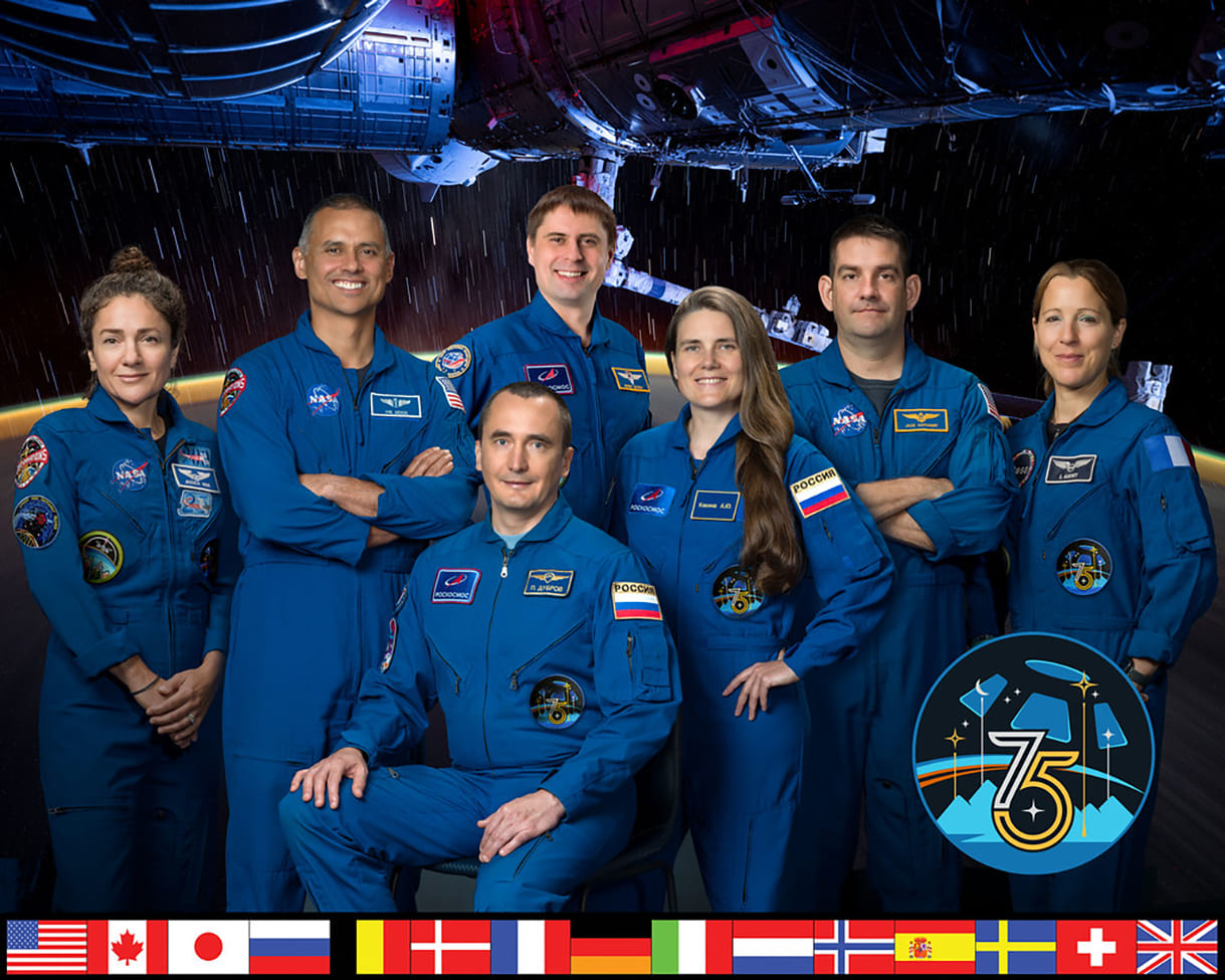 Das offizielle Foto der akteullen Crew der internationalen Raumstation ISS