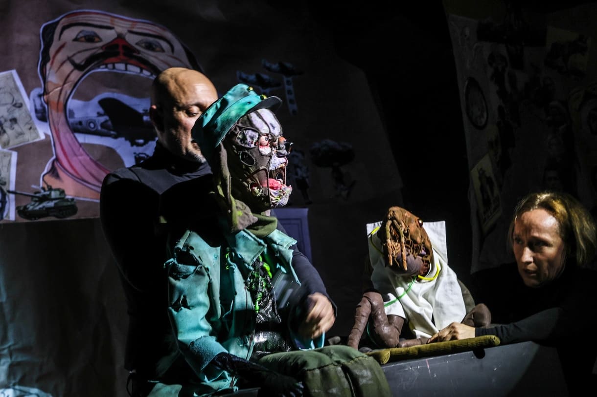 Szenenfoto aus dem Figurentheaterstück 