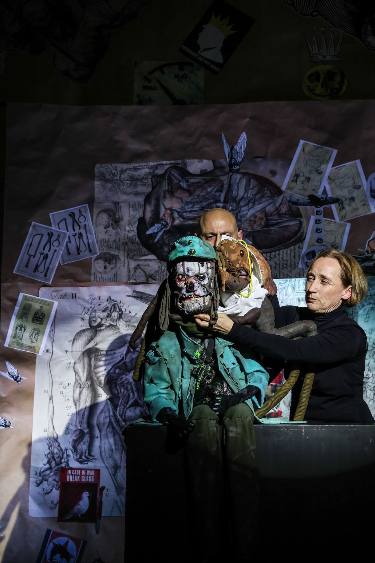 Szenenfoto aus dem Figurentheaterstück 