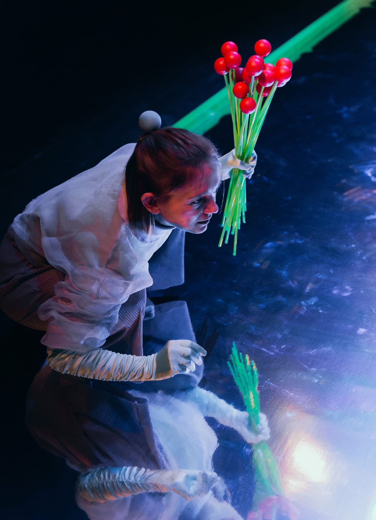Szenenfoto aus "Ball" von und mit Theater.Nuu