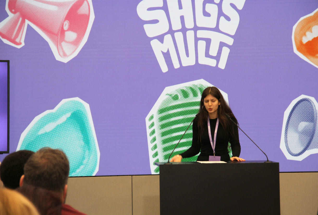 Catinca Militaru (Vienna European School) sprach Rumänisch - und natürlich Deutsch