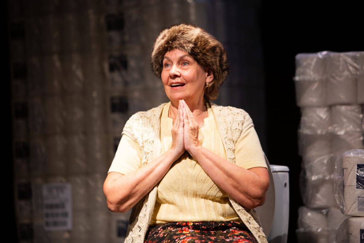 Szenenfoto aus "Die Präsidentinnen" im Theater Forum Schwechat