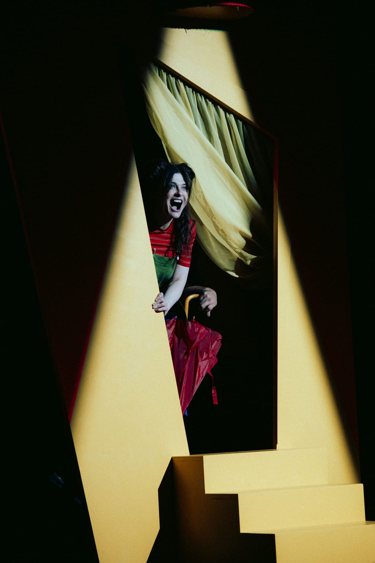 Szenenfoto aus "Die Sache mit dem Gruselwusel" von Christine Nöstlinger vom NÖ Landestheater