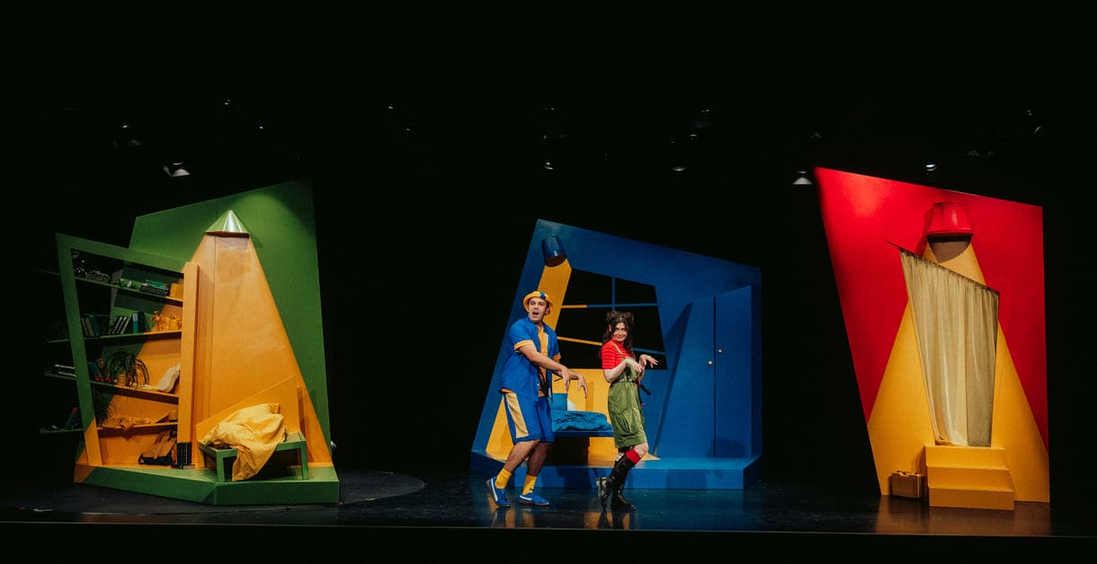 Szenenfoto aus "Die Sache mit dem Gruselwusel" von Christine Nöstlinger vom NÖ Landestheater