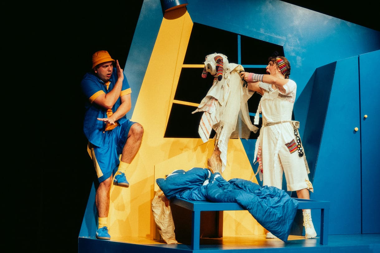 Szenenfoto aus "Die Sache mit dem Gruselwusel" von Christine Nöstlinger vom NÖ Landestheater