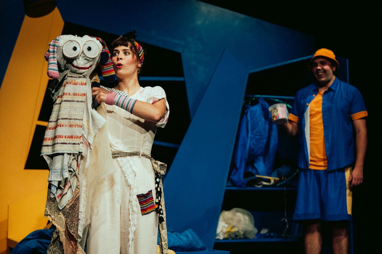 Szenenfoto aus "Die Sache mit dem Gruselwusel" von Christine Nöstlinger vom NÖ Landestheater