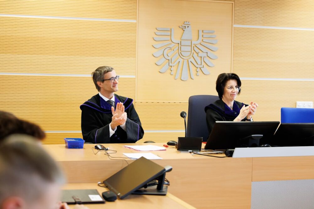 Den Vorsitz der Verhandlung im Finale führte Den Vorsitz führte die Präsidentin des Wiener Handelsgerichts, Maria Wittmann-Tiwald gemeinsam mit dem Richter Peter Martschini