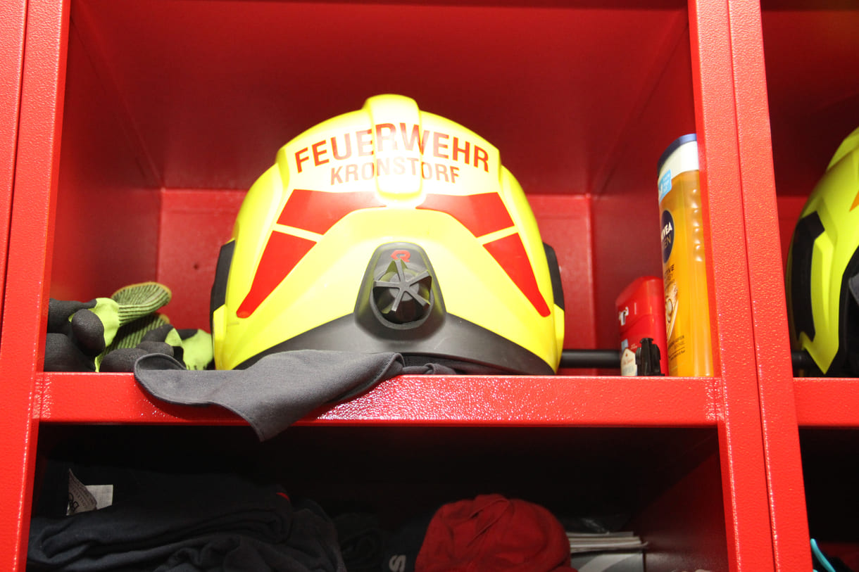 Einer der vielen Feuerwehrhelme