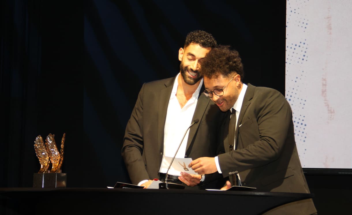 Laudatoren-Duo für die beste HAK'lerin: Pedram Parsaian und Ilja Jay Lawal