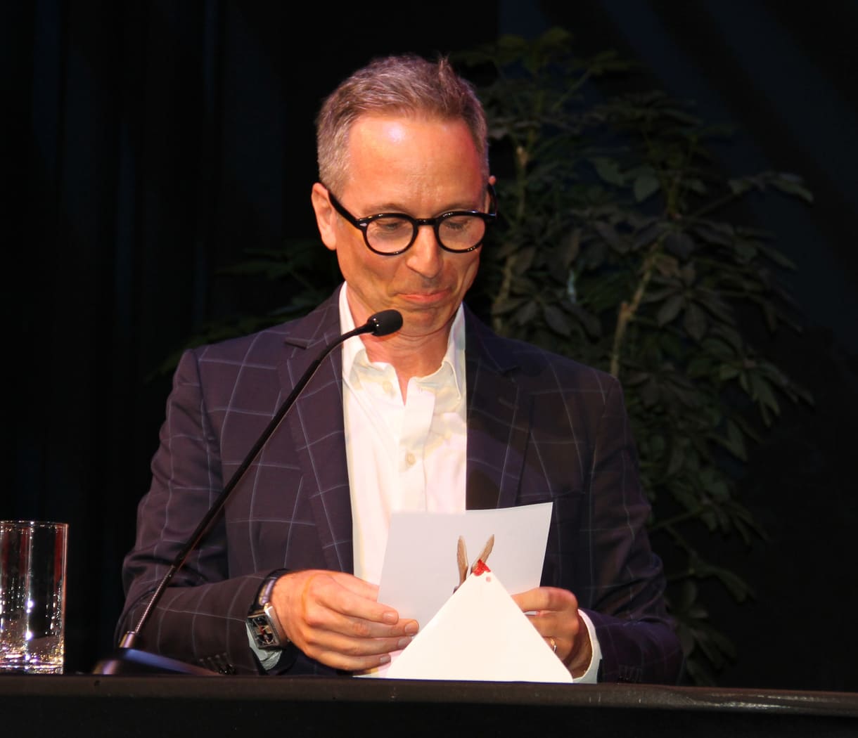 Launig laudatierte Peter L. Eppinger die Handelsschul-Preisträgerin