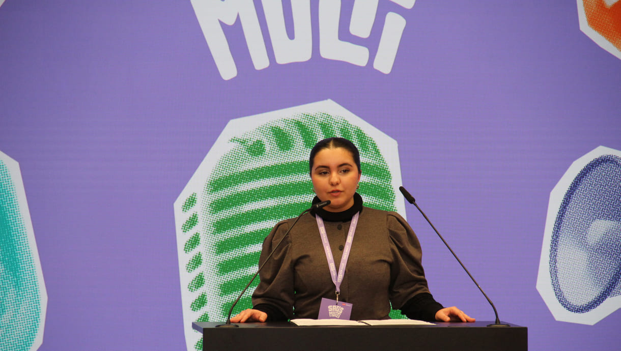 Haya Al-Taie (GRG 10) hielt ihre Rede auf Arabisch nebst Deutsch