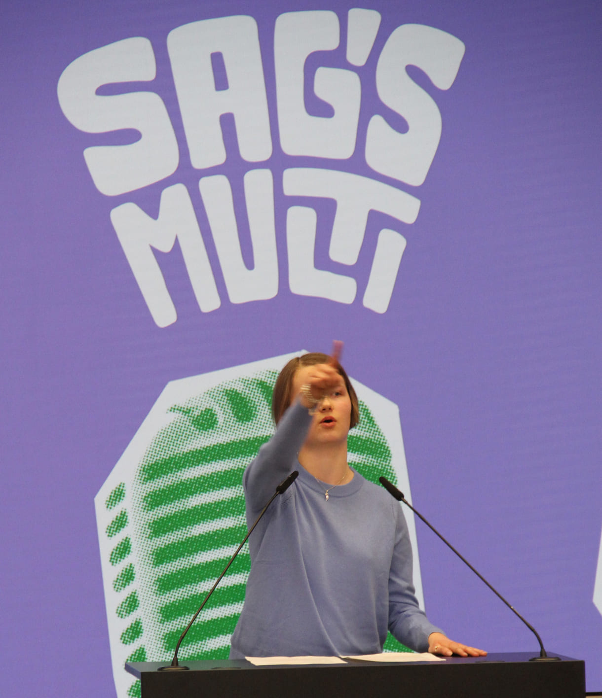 Kaya Lehmann (AHS Maria Regina) wählte Englisch neben Deutsch für ihre Rede