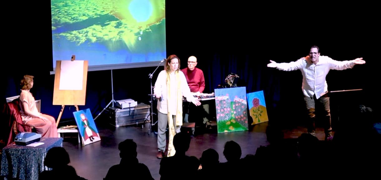 Szenenfoto aus "Der kleine Prinz" im Theater Spielraum mit Gebärdensprache im Rahmen des Festivals Visual 2025