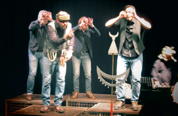 Szenenfoto zu visuellem Theater nach Gustav Mahlers Musik