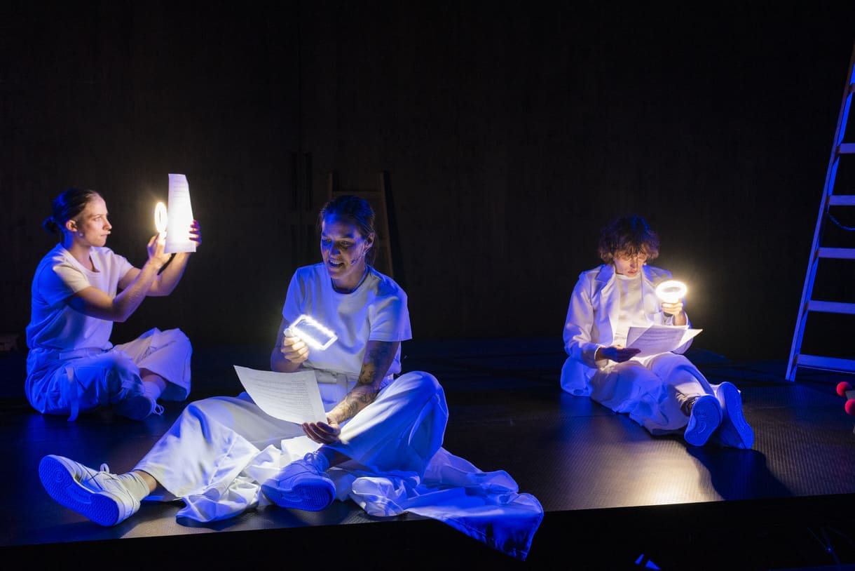 Szenefoto aus "Matilda's Dream" im Zirkus des Wissens der JKU Linz