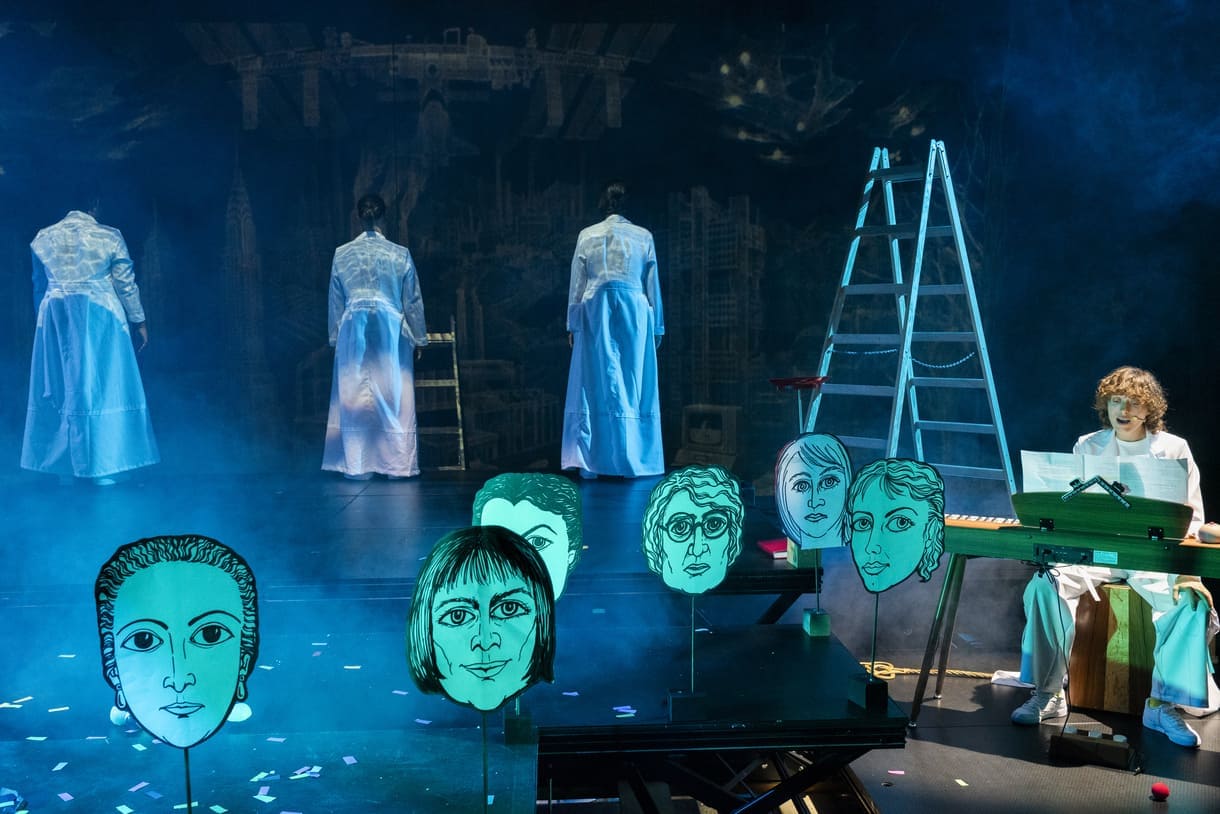Szenefoto aus "Matilda's Dream" im Zirkus des Wissens der JKU Linz