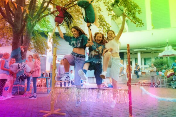 Szenenfoto aus dem Kinofilm "Pferd am Stiel"