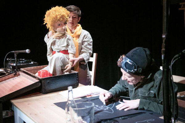 Szenenfoto aus "Der Kleine Prinz" von Theater Fabual und Figurentheater St. Gallen (Schweiz)