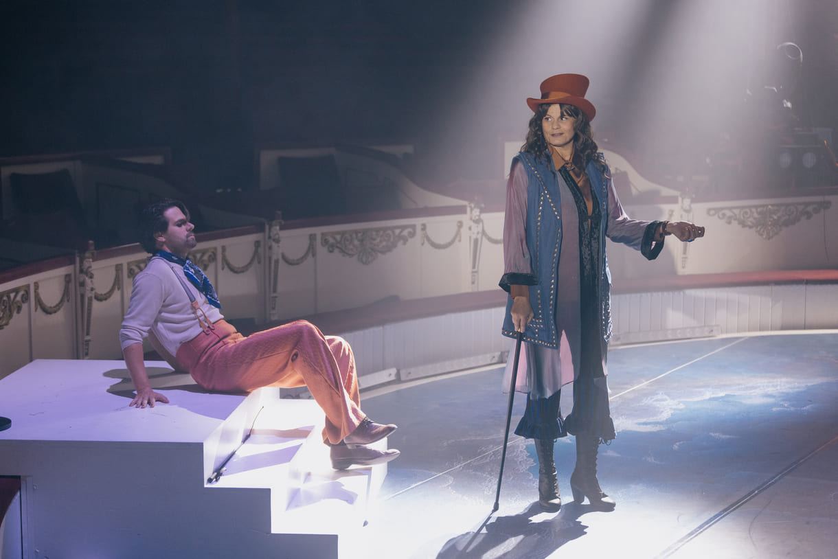 Severin und seine Mutter, die Zirkusdirektorin Madame Sophie