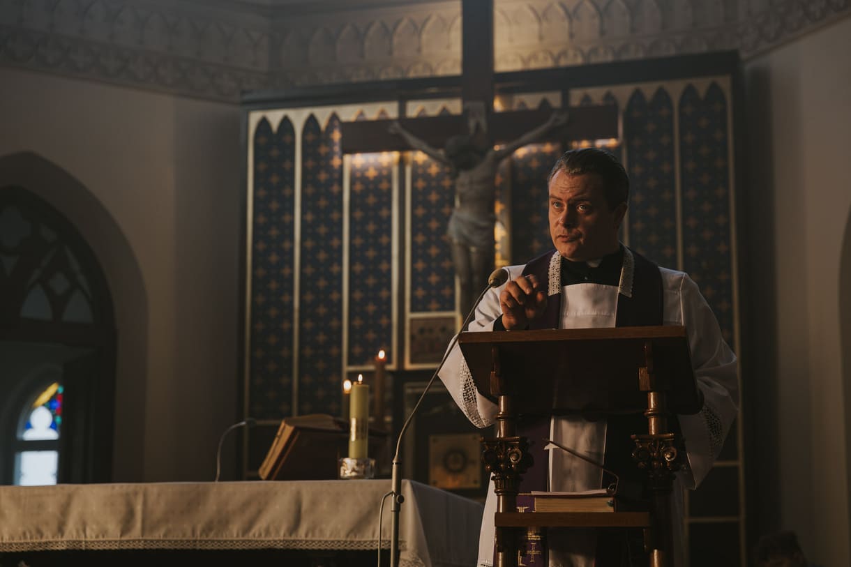 Szenenfoto aus dem Kinofilm "Ministranci" / "The Altar Boys"