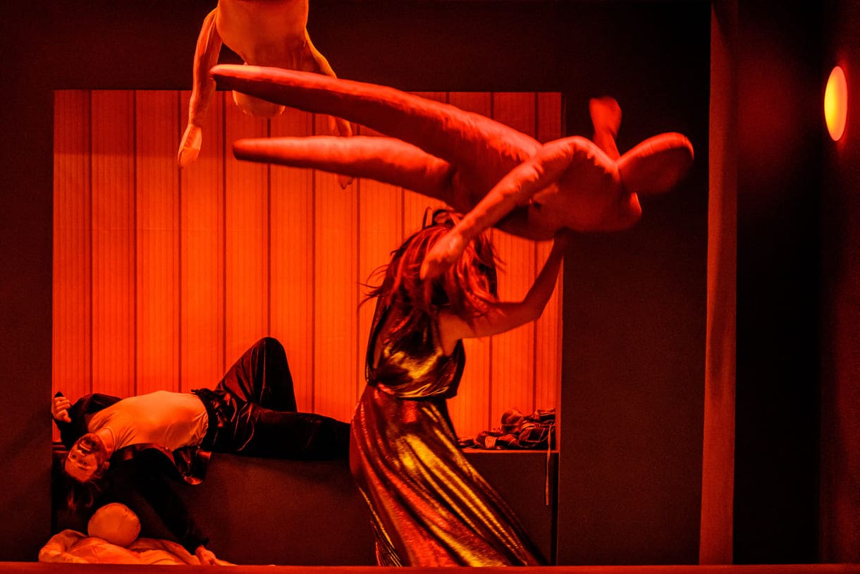 Szenenfoto aus "Totentanz" im Theater Experiment (Wien)