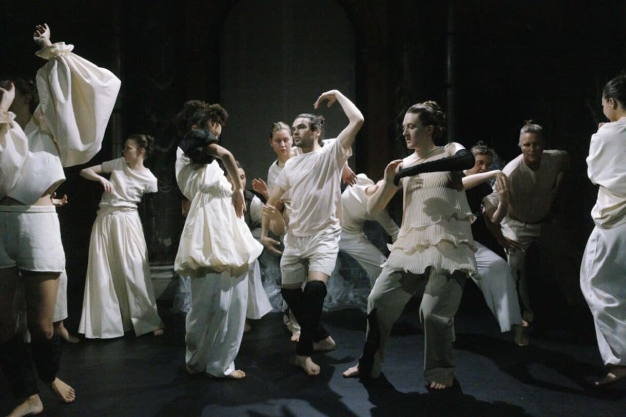Szenenfoto aus der Performance des Burgtheater-Clubs 3: 