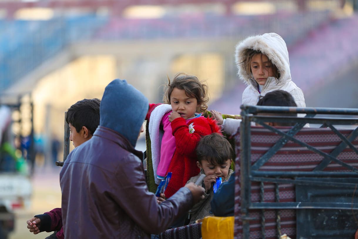 Familie, die aus Aleppo flüchten musste