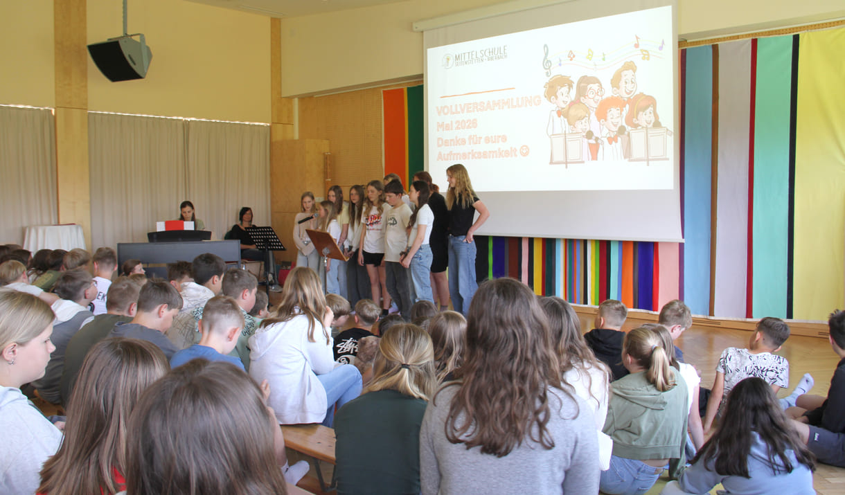 Musikalisch begann - und endete - die Vollversammlung der Mittelschule Seitenstetten