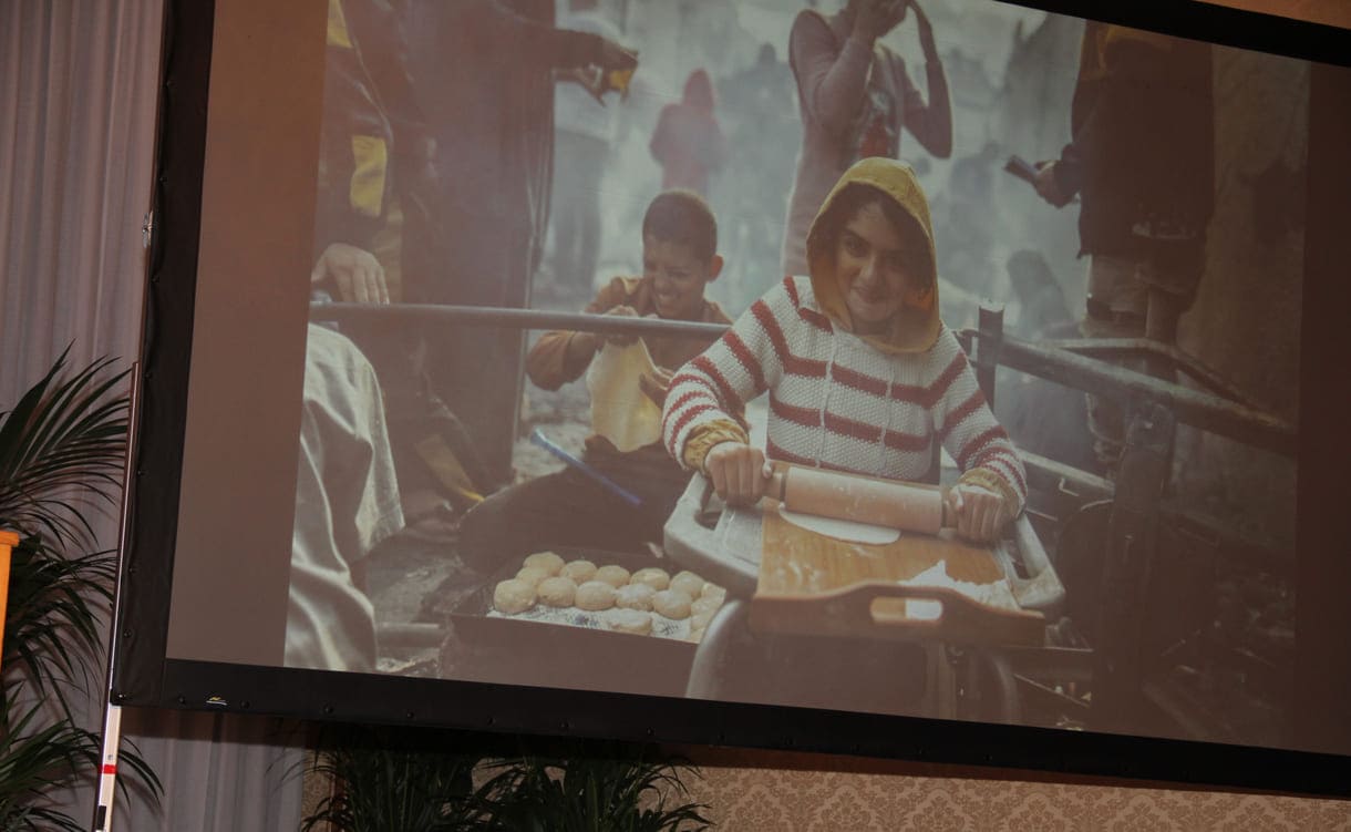 Würdigung der Gewinner-Bilderserie von Mahmoud Abu Hamda "Wings for Childhood and Peace"