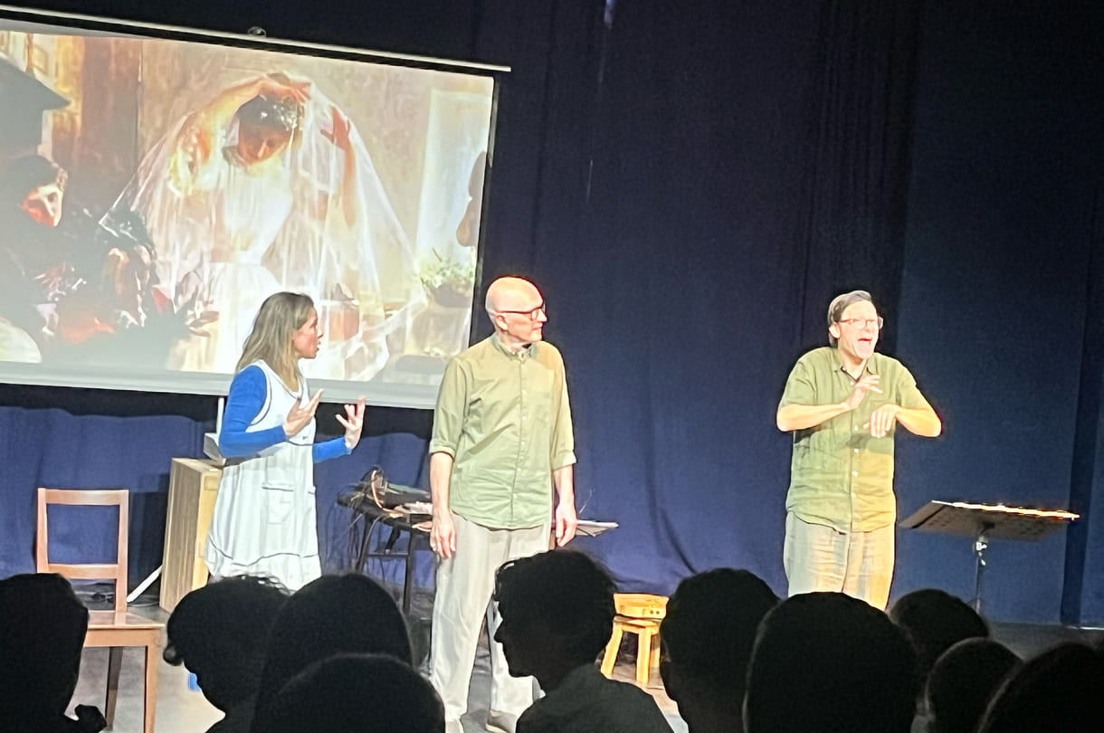 Rita Luksch, Georg O. Luksch und Markus Pol am Ende von 