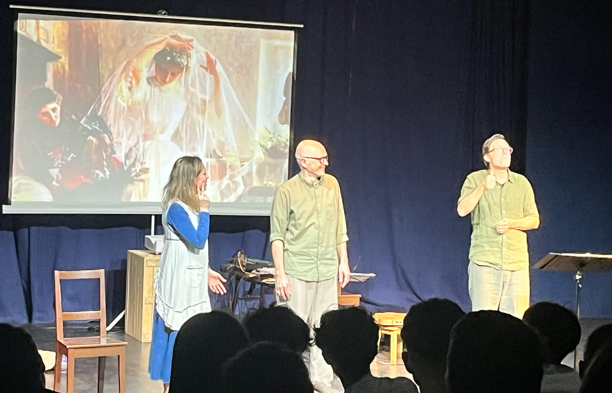 Rita Luksch, Georg O. Luksch und Markus Pol am Ende von 