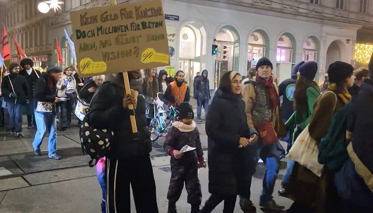 Screenshot aus einem Video über die Demo für den Erhalt des Amerlinghauses