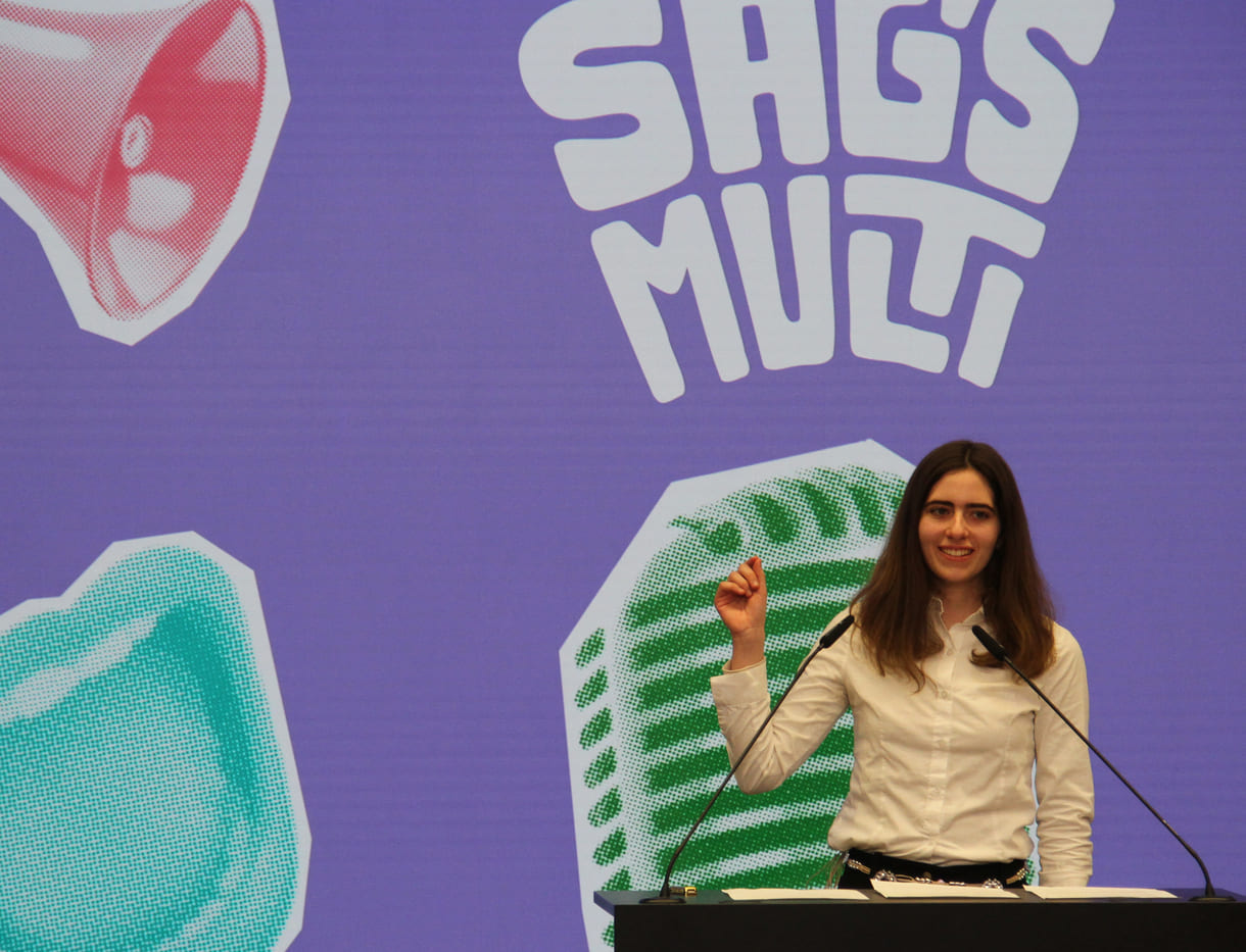 Amira Zaina Celina Talab (RG/ WRG Feldgasse) nahme Englisch als Erstsprache um sie mit Deutsch zu kombinieren