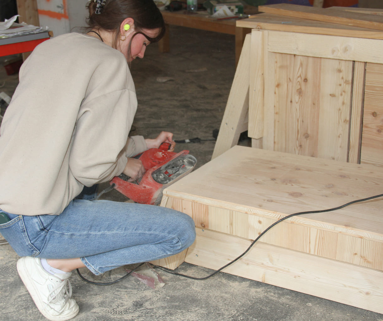 Holz-Arbeiten in der Werkstatt