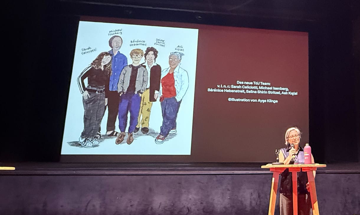 Aslı Kışlal und das eingeblednete Leitungsteam als Comic-Zeichnungen (Ayşe Klinge)