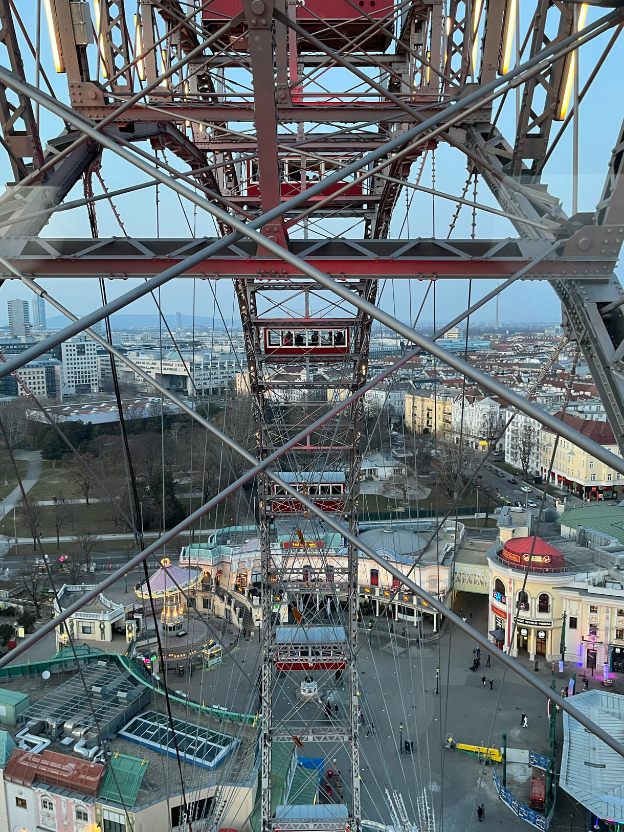 Ausblick auf den inneren Kreis des Riesenrads