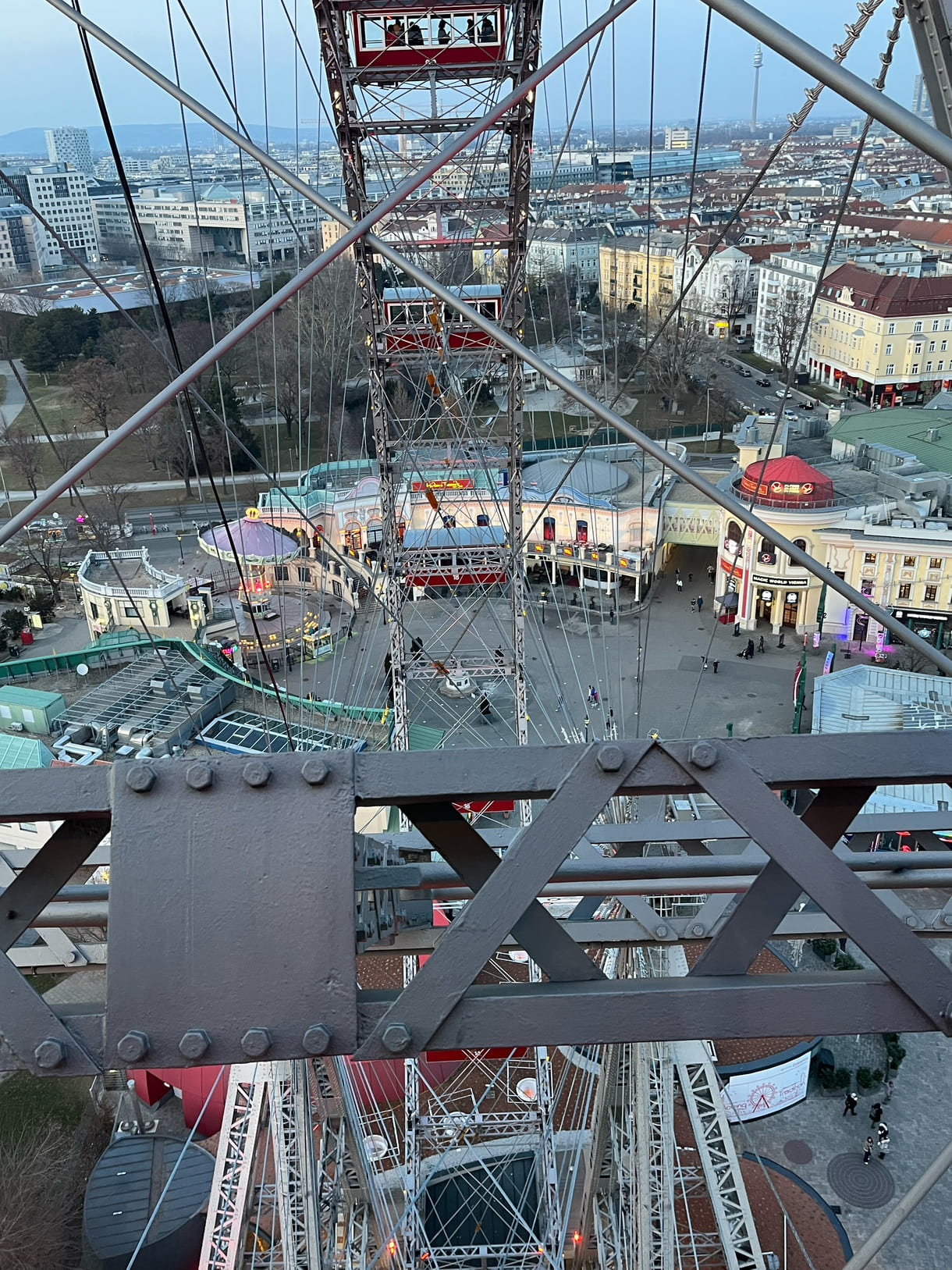 Ausblick auf den inneren Kreis des Riesenrads