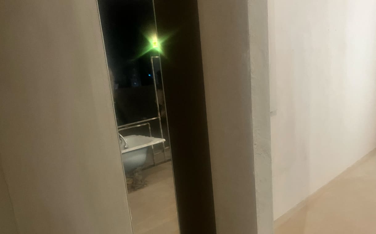 installation Badezimmer in der Ausstellung 