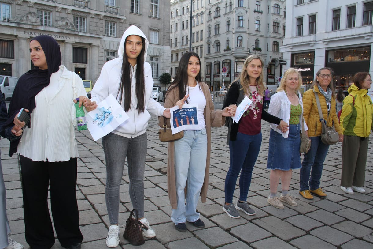 Jugendliche aus der Berufsschule PKA - Pharmazeutisch-kaufmännicher Assistenz