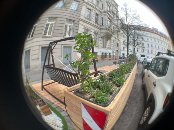 Blumen für die Grätzeloase Baumannstraße (Wien-Landstraße; 3. Bezirk)