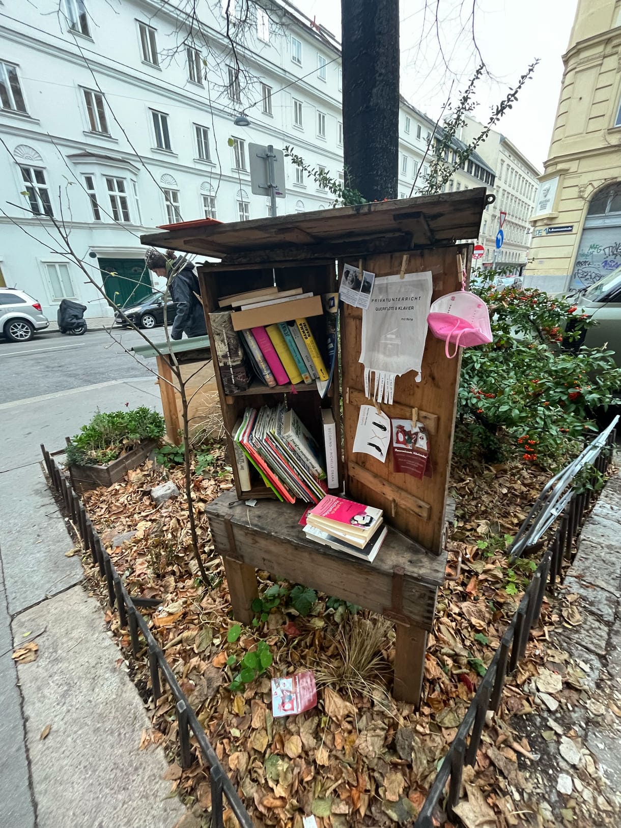 Offener Bücherschrank