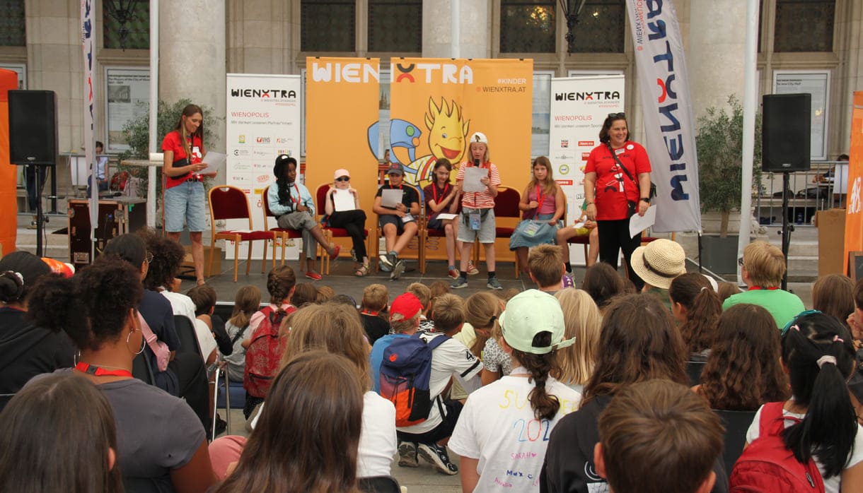 Impressionen von Tag 2 der Kinderstadt Wienopolis 2026 im Wiener Rathaus