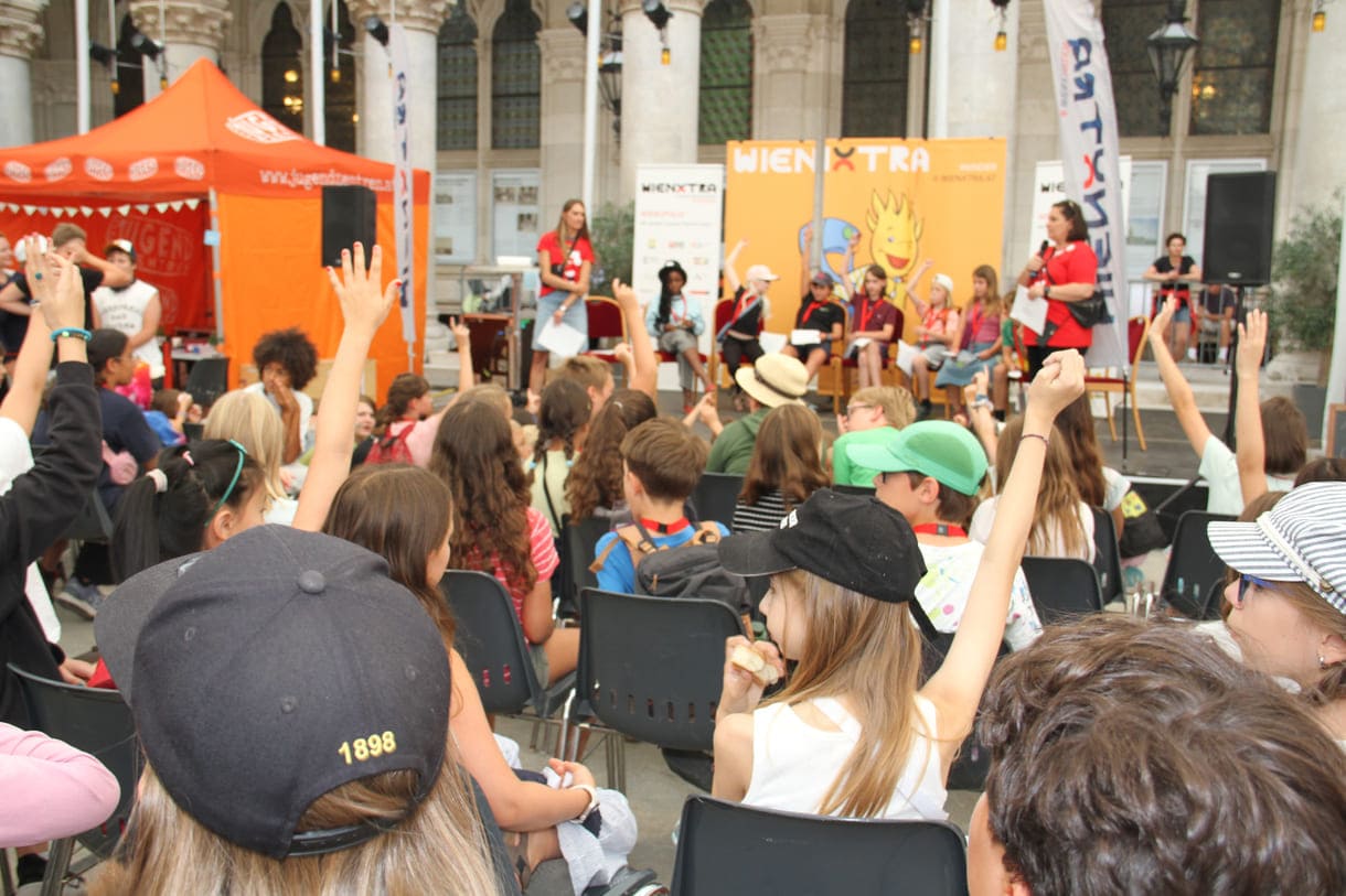 Impressionen von Tag 2 der Kinderstadt Wienopolis 2026 im Wiener Rathaus