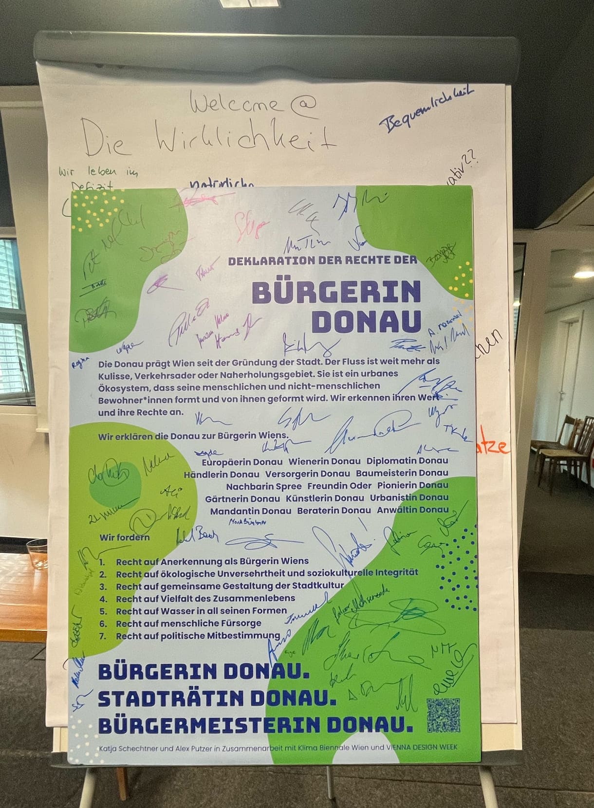 Unterschriften auf der Deklaration für die Rechte der Donau