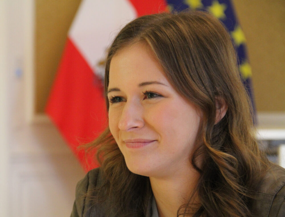 Claudia Plakolm, Jugend-Staatssekretärin