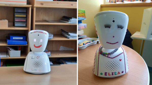 Zwei Avatare - kleine, handliche Roboter