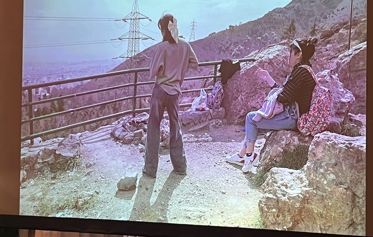 Präsentation der Fotos der Preisträgerin Fereshteh Eslahi mit dem Titel 